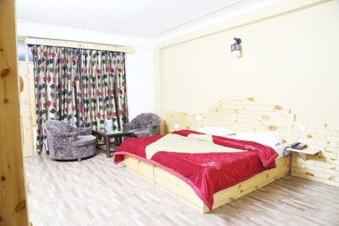 Hotel Diamond Plaza, Manali 5